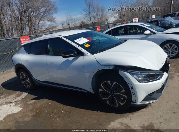 KNDC34LB3R5204686 2024 KIA EV6 White 