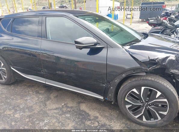 KNDC3DLC5N5030123 2022 KIA EV6 Black 