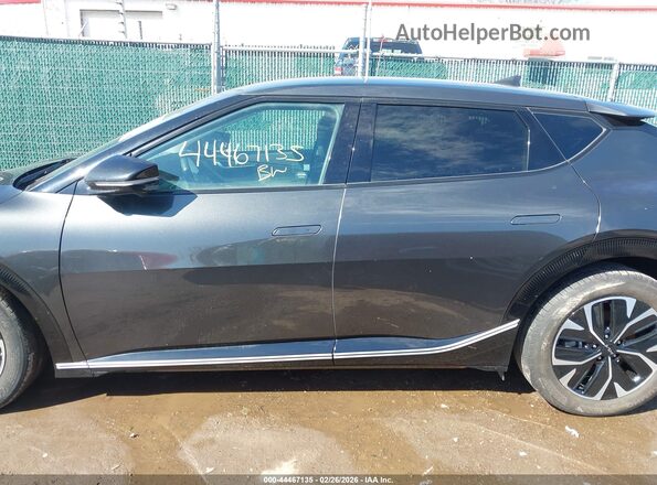 KNDC3DLC5N5088748 2022 KIA EV6 Black 
