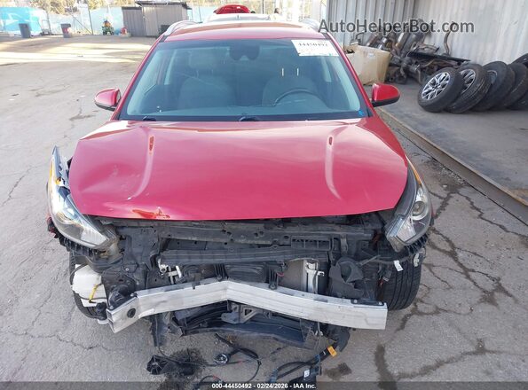 KNDCB3LC0K5350572 2019 KIA NIRO Red Widok wnętrza z tyłu