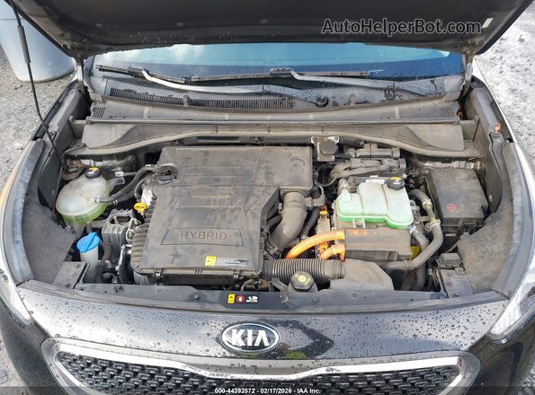 KNDCB3LC2H5073979 2017 KIA NIRO Black Հետևի տեսք