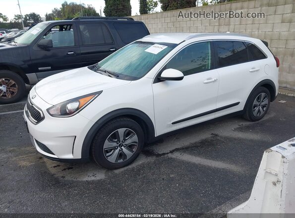 KNDCB3LC3K5246125 2019 KIA NIRO White Przód lewy