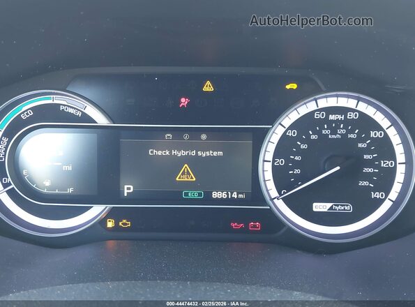 KNDCB3LC6L5399521 2020 KIA NIRO Серебряный 