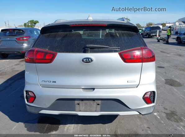 KNDCB3LC6L5399521 2020 KIA NIRO Серебряный 