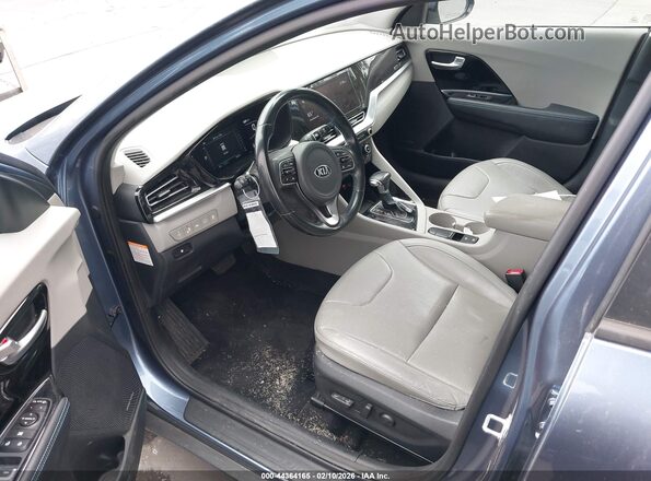 KNDCC3LC6M5483692 2021 KIA NIRO Blue 