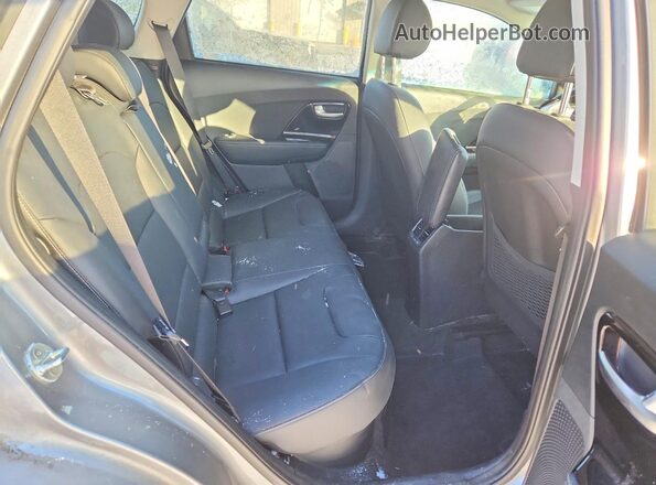 KNDCC3LC9N5502009 2022 KIA NIRO Gray Вид задніх сидінь