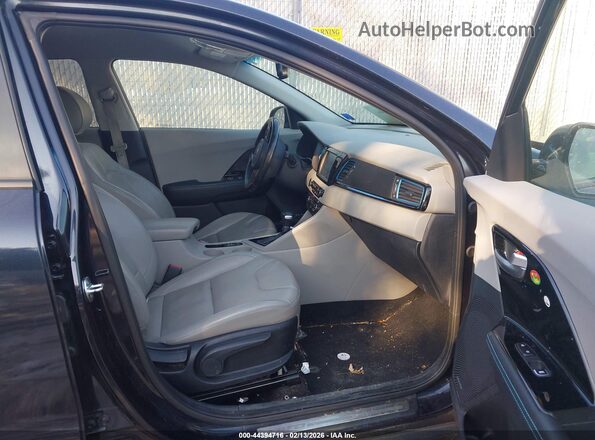 KNDCC3LD2J5186942 2018 KIA NIRO PLUG-IN HYBRID Black Widok wnętrza z przodu