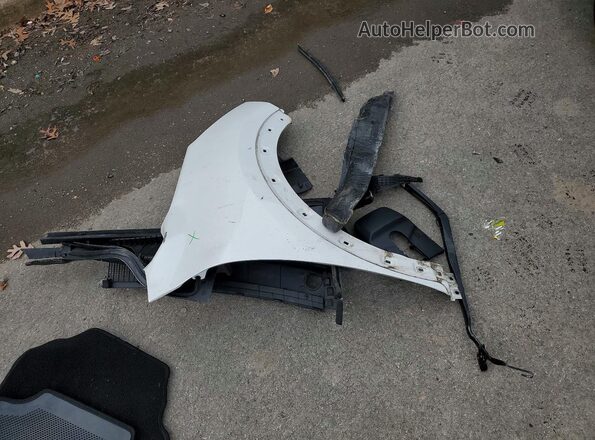 KNDCC3LG3N5159846 2022 KIA NIRO White Widok komory silnika