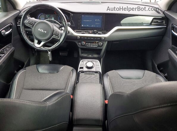 KNDCC3LG3N5159846 2022 KIA NIRO White Widok deski rozdzielczej
