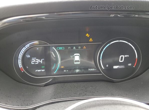 KNDCC3LG3N5159846 2022 KIA NIRO White 
