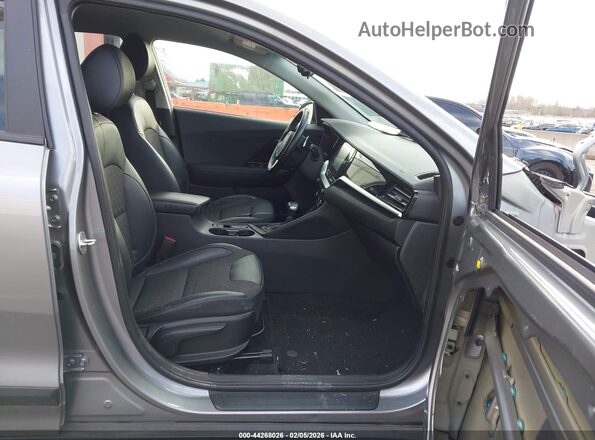 KNDCD3LD9N5531094 2022 KIA NIRO PLUG-IN HYBRID Silver Front interior view