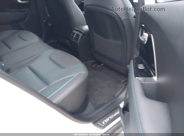 KNDCE3LG8N5144463 2022 KIA NIRO EV White Widok naklejki z numerem VIN
