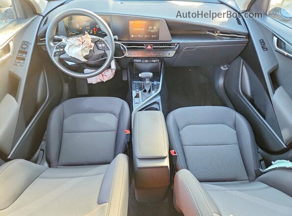 KNDCP3LE0T5316894 2026 KIA NIRO Gray Dashboard view
