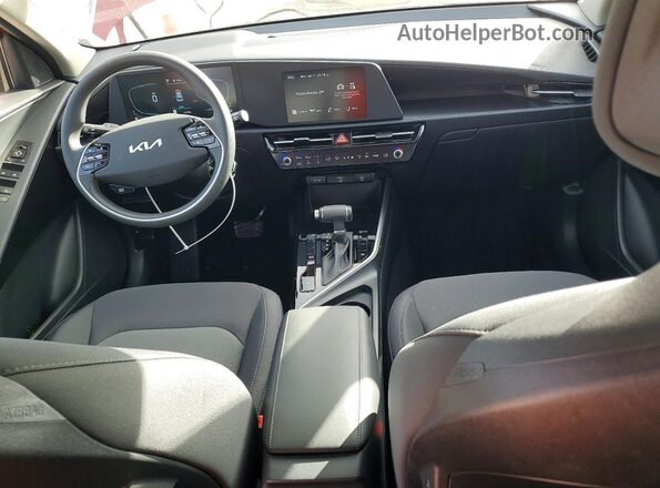 KNDCP3LE6R5184507 2024 KIA NIRO Red Dashboard view