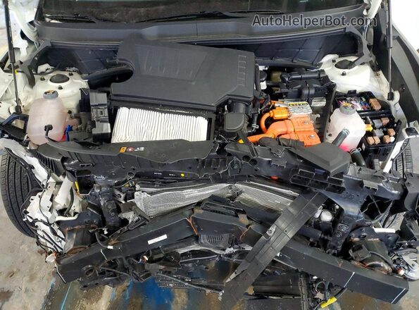 KNDCP3LE6S5232285 2025 KIA NIRO White უკანა სალონის ხედი