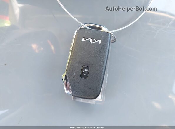 KNDCR3L16R5086472 2024 KIA NIRO EV Gray Առջևի վահանակի տեսք