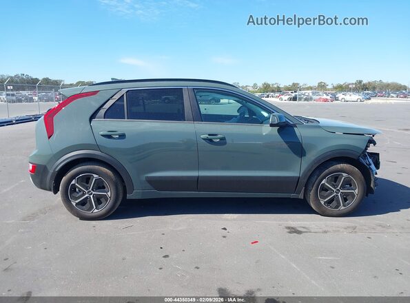 KNDCR3LE6S5235830 2025 KIA NIRO Green 360 interior view