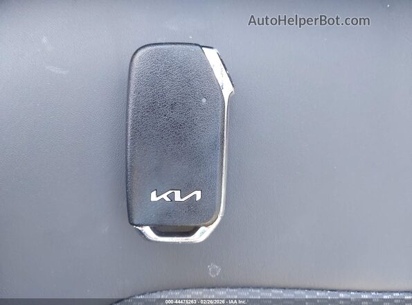 KNDCR3LEXP5099645 2023 KIA NIRO Black 