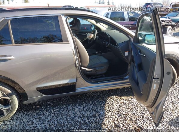 KNDCR3LF6R5124231 2024 KIA NIRO PLUG-IN HYBRID Gray Սալոնի դիմացի տեսք