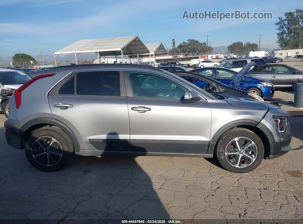 KNDCS3LF2R5196337 2024 KIA NIRO PLUG-IN HYBRID Серый Вид задней части салона