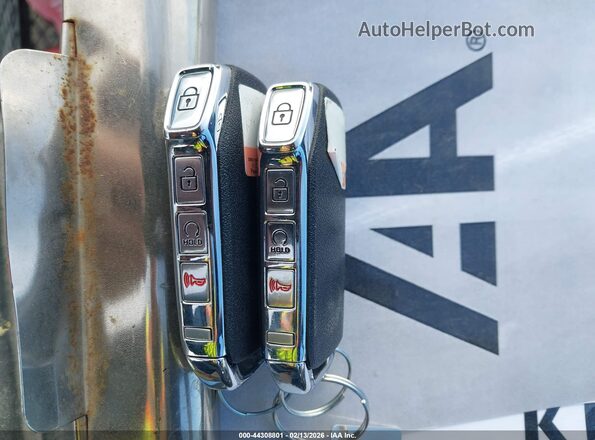 KNDCS3LF5R5163011 2024 KIA NIRO PLUG-IN HYBRID Blue Առջևի վահանակի տեսք