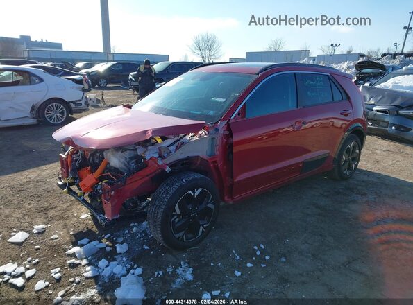 KNDCT3L16S5141168 2025 KIA NIRO EV Red Vista tres cuartos delantera izquierda