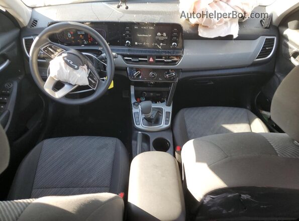 KNDEP2AA0T7868886 2026 KIA SELTOS Gray Вид панелі приладів