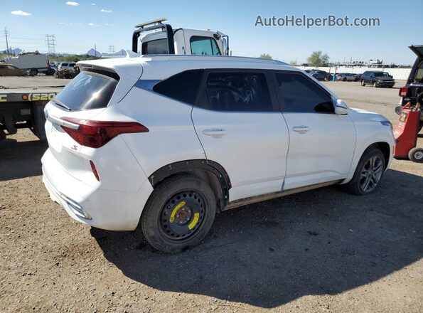 KNDEU2AA2M7223344 2021 KIA SELTOS White 