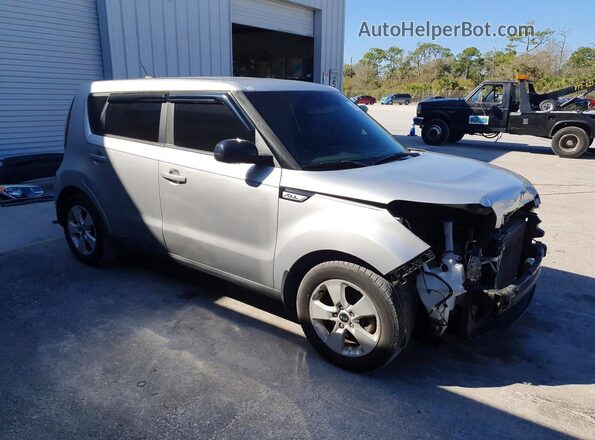 KNDJN2A20H7465415 2017 KIA SOUL Silver Front right