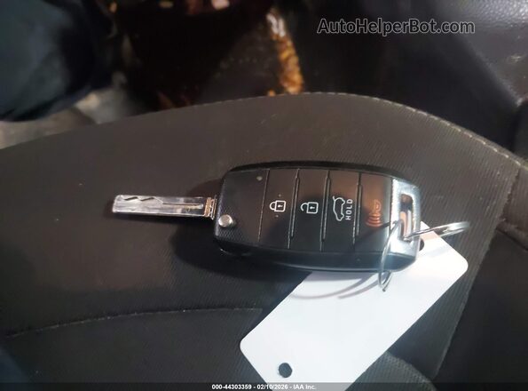 KNDJN2A23K7638240 2019 KIA SOUL Красный Вид панели приборов