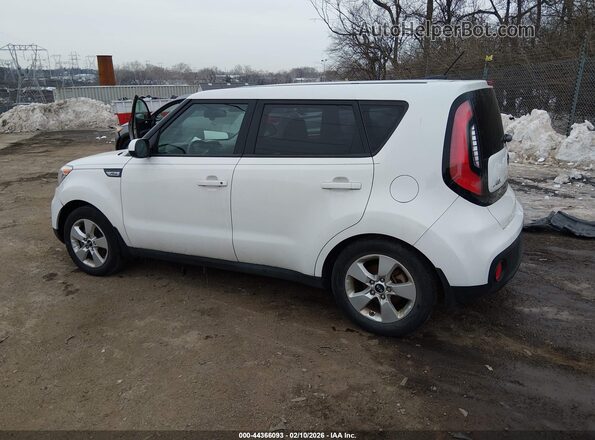 KNDJN2A29J7522880 2018 KIA SOUL White 