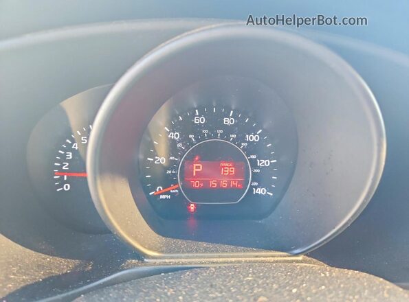 KNDJP3A5XK7631246 2019 KIA SOUL White 