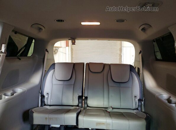KNDMB5C10H6329089 2017 KIA SEDONA Black Հետևի նստատեղերի տեսք
