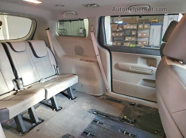 KNDMB5C10H6329089 2017 KIA SEDONA Black Սալոնի հետևի տեսք