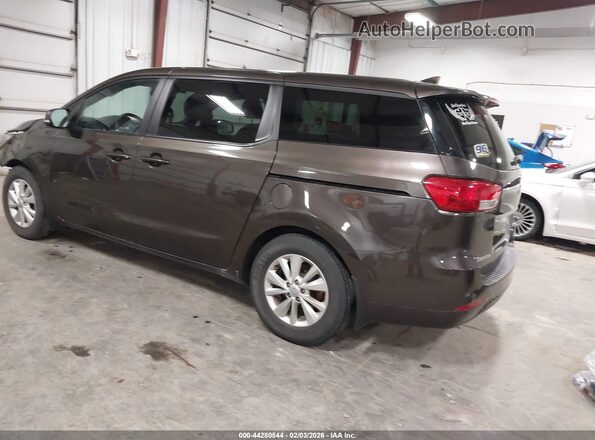 KNDMB5C12J6374783 2018 KIA SEDONA Brown Trasero izquierdo