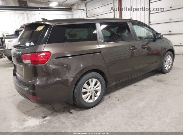 KNDMB5C12J6374783 2018 KIA SEDONA Brown Trasero derecho