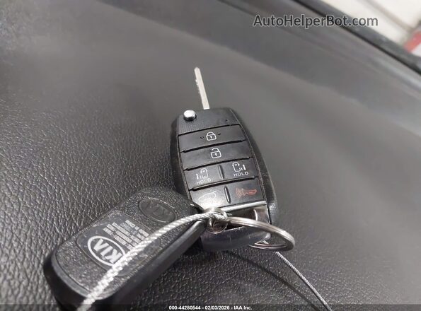 KNDMB5C12J6374783 2018 KIA SEDONA Brown Vista del salpicadero