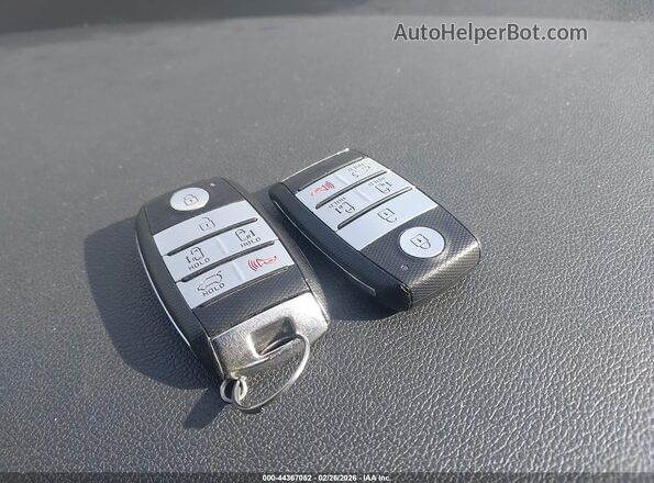 KNDMB5C15M6674516 2021 KIA SEDONA Серебряный 