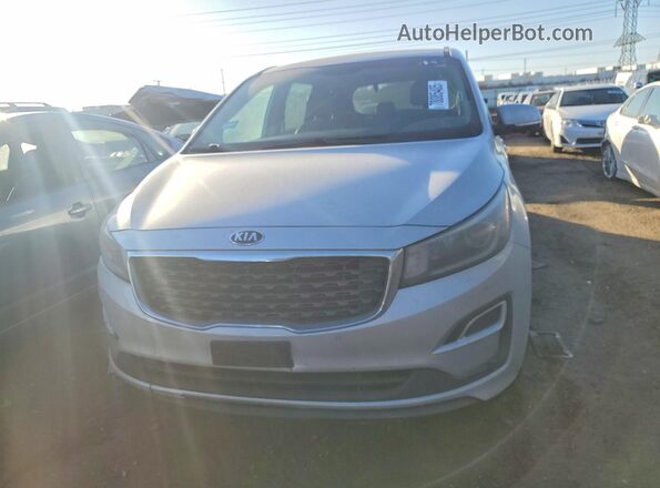 KNDMB5C17K6510522 2019 KIA SEDONA Silver Vista frontal