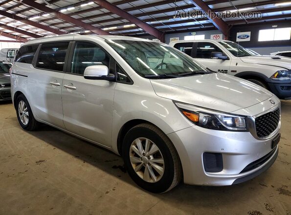 KNDMB5C18H6265268 2017 KIA SEDONA Silver Передня права чверть