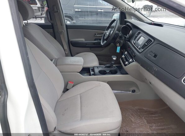 KNDMB5C18J6374786 2018 KIA SEDONA White წინა სალონის ხედი