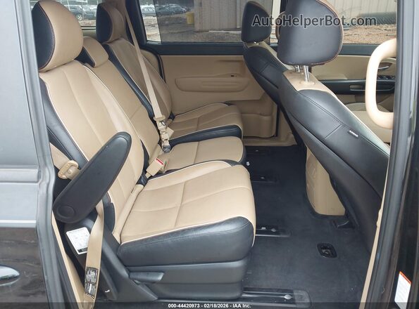 KNDMB5C1XJ6349095 2018 KIA SEDONA Черный 