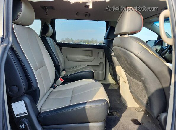 KNDMB5C1XL6577620 2020 KIA SEDONA Black Vista interior trasera