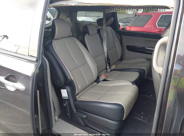 KNDMC5C13L6614052 2020 KIA SEDONA Gray Вид наклейки з VIN-кодом
