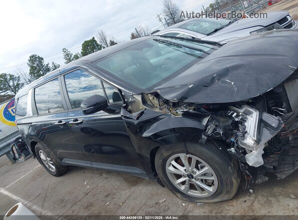 KNDNB4H30R6406540 2024 KIA CARNIVAL MPV Black Widok wnętrza z tyłu