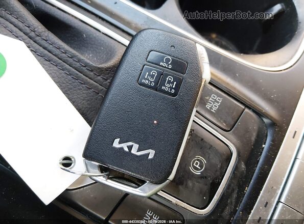 KNDNB4H38N6169869 2022 KIA CARNIVAL MPV Red Vista del salpicadero