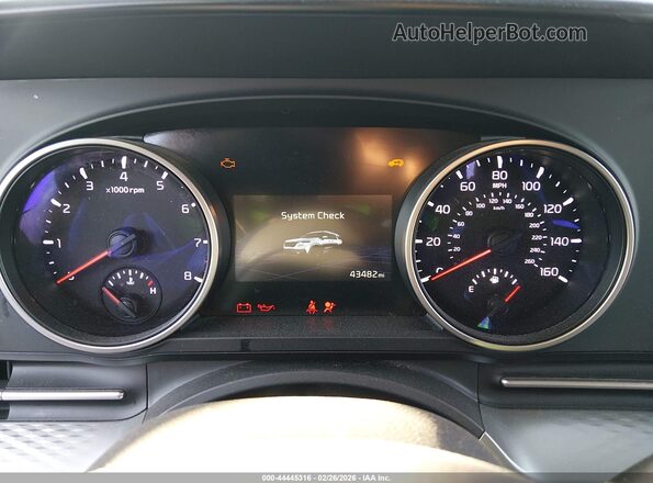 KNDNB4H39P6205488 2023 KIA CARNIVAL MPV Silver 