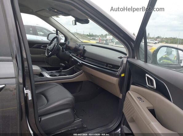 KNDNB5K38S6497626 2025 KIA CARNIVAL MPV Gray Vista interior delantera