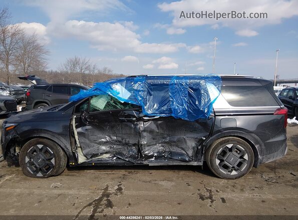 KNDNC5K34T6563328 2026 KIA CARNIVAL MPV Black Widok wnętrza 360 stopni