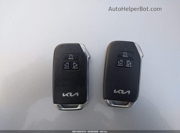 KNDNE5H30P6267343 2023 KIA CARNIVAL MPV Gray Vista del salpicadero